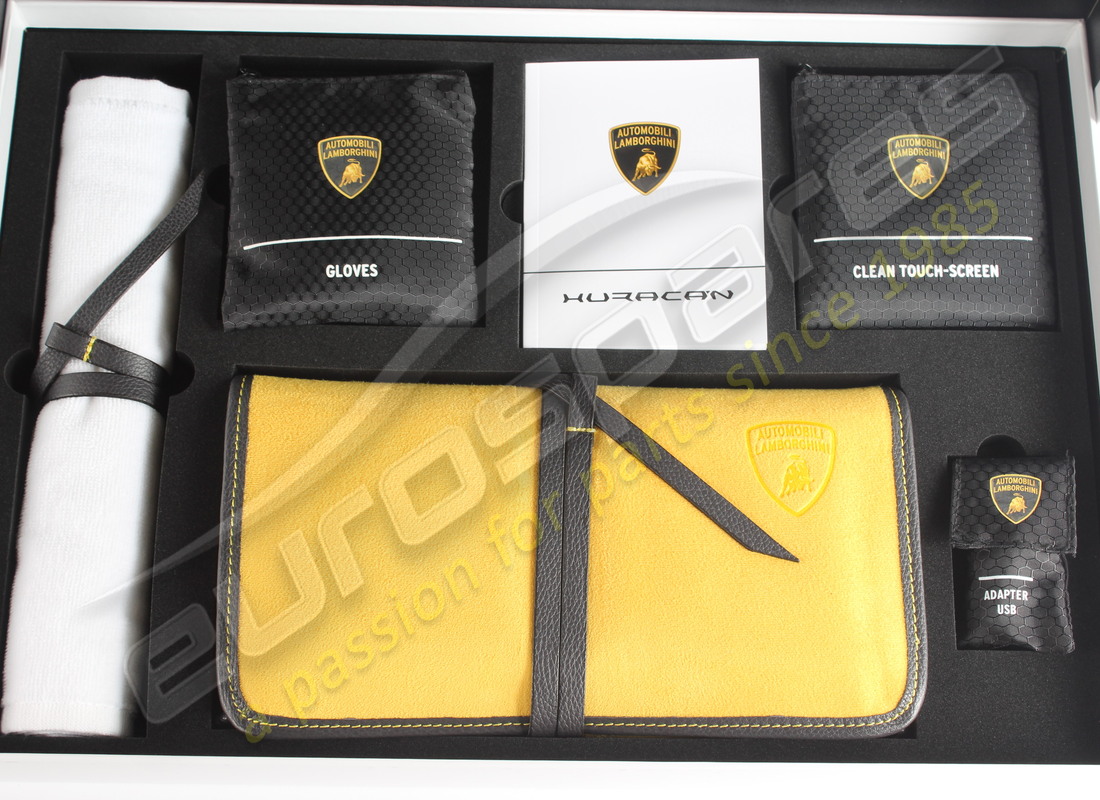 nuovo lamborghini kit di pulizia. numero parte 400898275 (4)