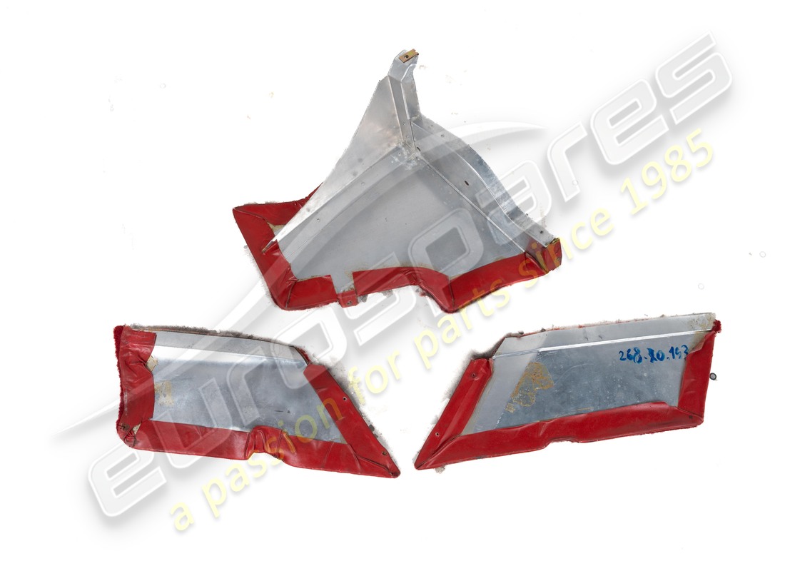 set di tappeti anteriori sinistro e destro ferrari usati. numero parte 95999641a (9)