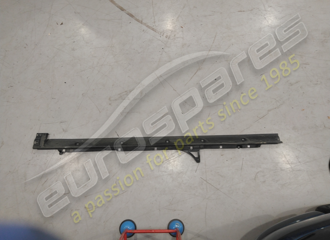 USATO Lamborghini SCHWELLER DI MIGLIORAMENTO CD. NUMERO PARTE 4M8825211 (1)