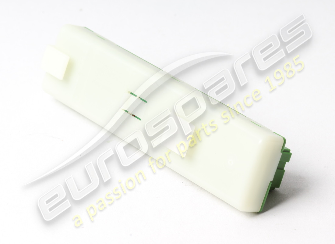 nuovo connettore maserati. numero parte 673004868 (2)