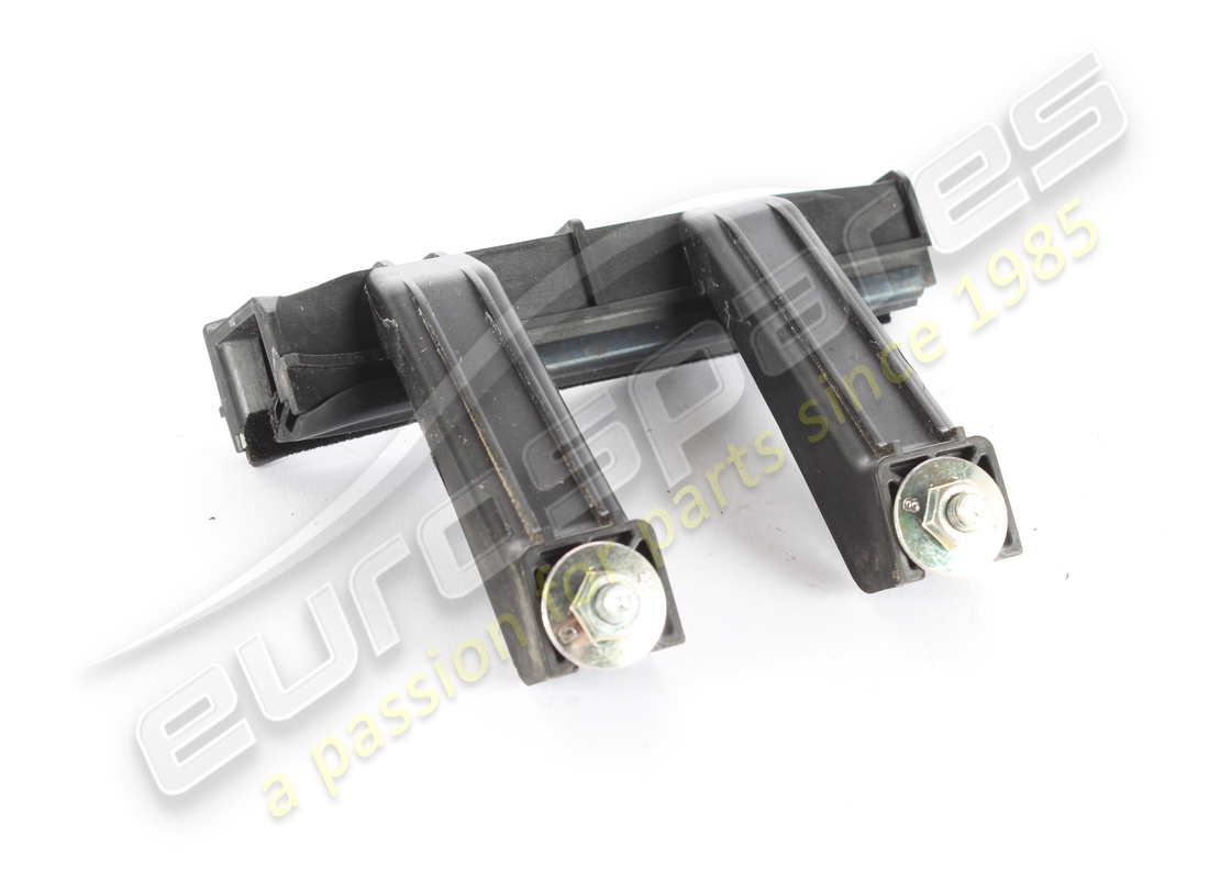 CANALE DI GUIDA FINESTRINO POSTERIORE SX USATO Maserati. NUMERO PARTE 670212816 (1)