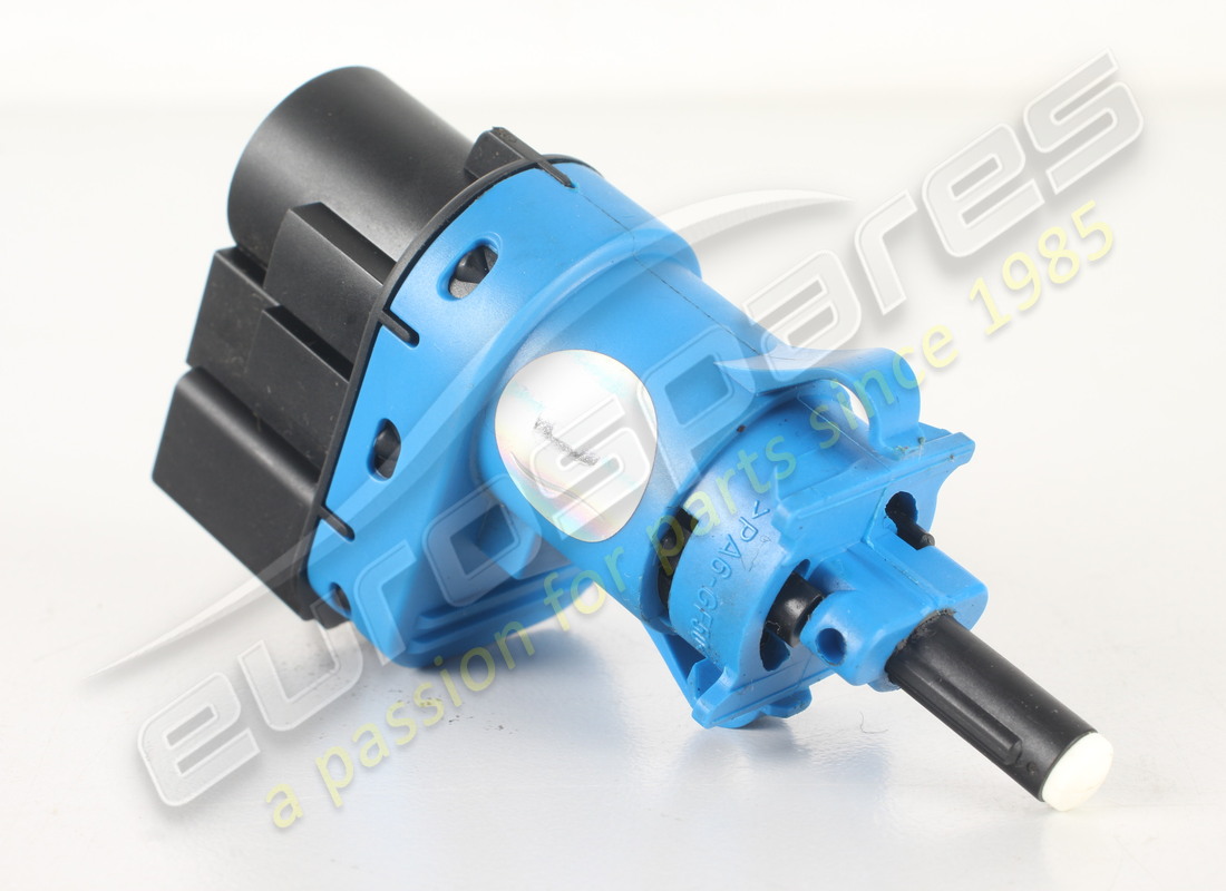 LAMPADA DI STOP-INTERRUTTORE Aston Martin USATA. NUMERO PARTE 4G433710037 (1)