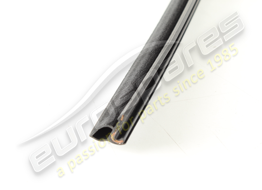 NUOVA PORSCHE STRISCIA DI SIGILLATURA. NUMERO PARTE PCG837470A (2) nuova porsche striscia di sigillatura. numero parte pcg837470a (2)