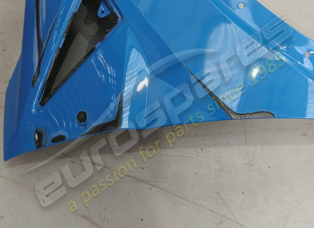 parafango anteriore destro lamborghini danneggiato. numero parte 4ml821106a (3)