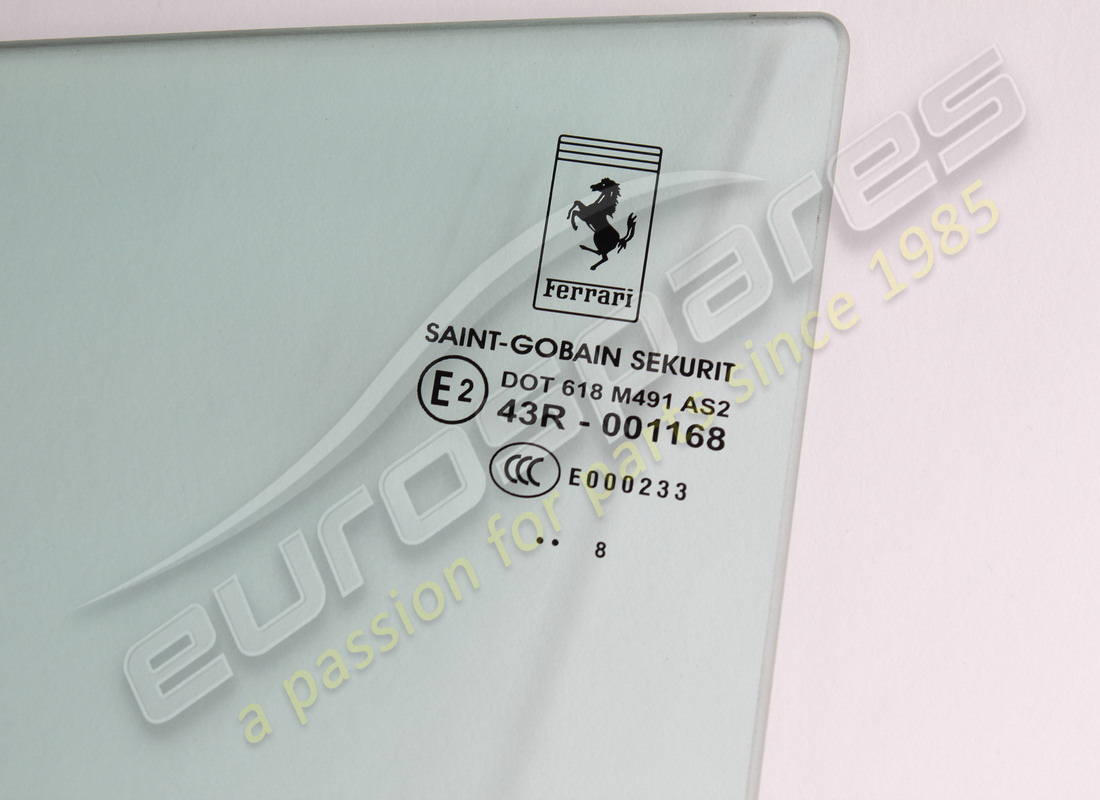 finestra porta sx usata ferrari. numero parte 88304800 (2)