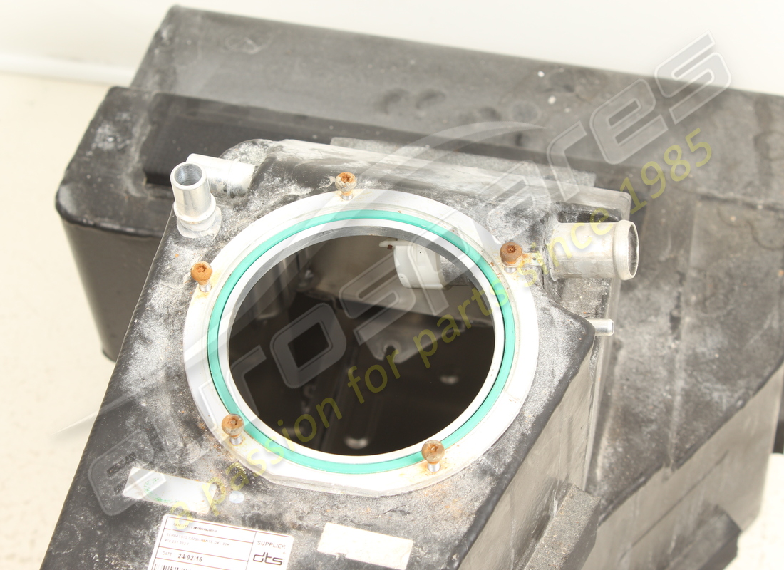serbatoio carburante dx usato lamborghini. numero parte 470201022h (3)