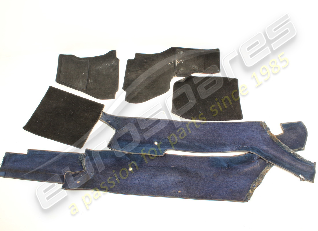 set di tappeti ferrari usato completo numero parte destra 40290108 (2)
