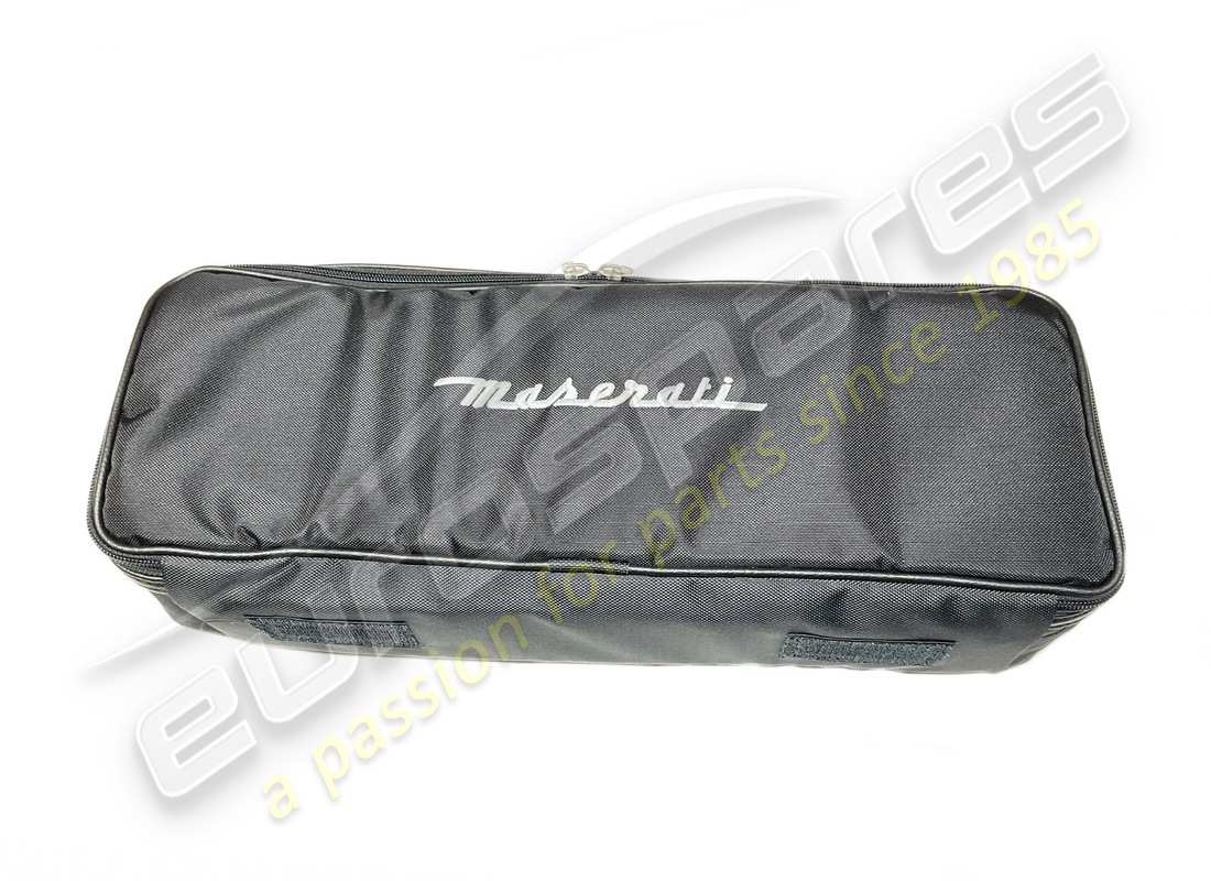 nuovo maserati kit di emergenza completo m145. codice articolo 940000891 (1)