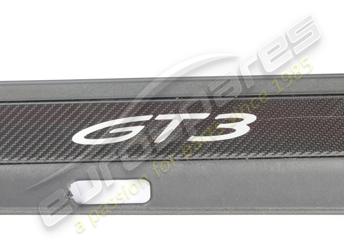 striscia di ingresso porsche danneggiata, illuminata in nero. numero parte 9gt8533701e0 (2)