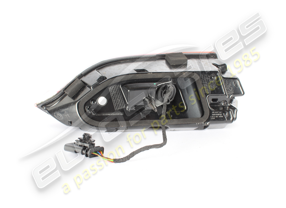 fanale posteriore destro mobile usato maserati. numero parte 670296350 (2)
