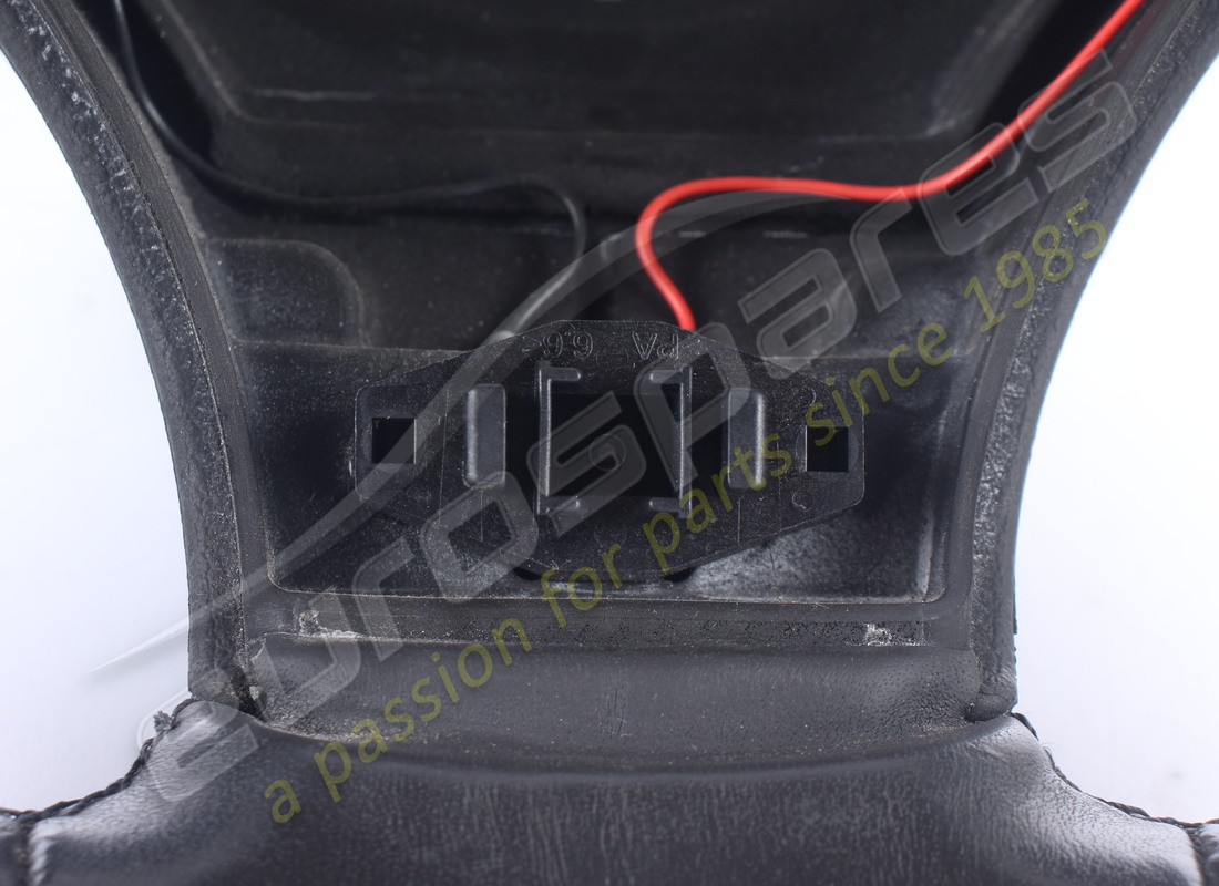 VOLANTE COMPLETO ASTON MARTIN USATO. NUMERO PARTE 4G433600AB (4) volante completo aston martin usato. numero parte 4g433600ab (4)