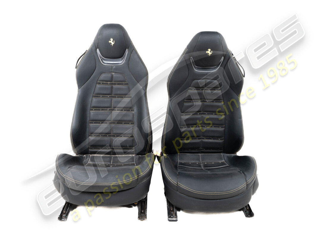 USATI Eurospares COPPIA DI SEDILI PORTOFINO RHD IN NERO. NUMERO PARTE EAP1450352 (1)