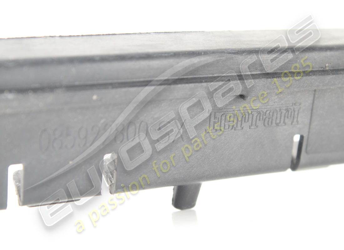 staffa di montaggio laterale sx usata ferrari. numero parte 85922800 (4)