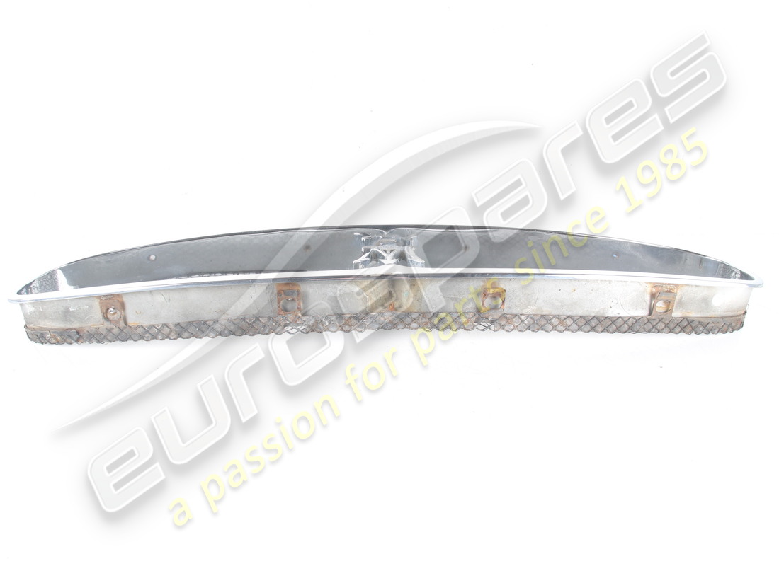 USED MASERATI COMPLETE RADIATOR GRILL. PART NUMBER 386300105 (2) used maserati complete radiator grill. part number 386300105 (2)