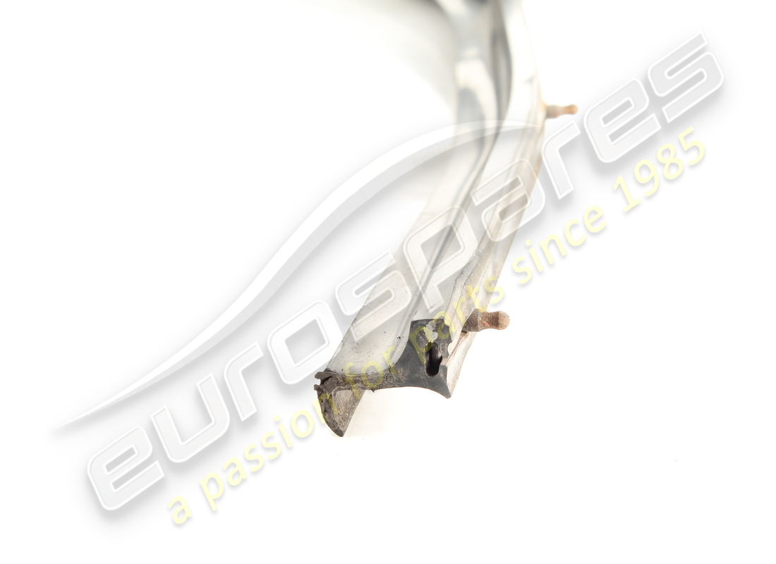 ferrari cornice in gomma del schermo posteriore usata. numero parte 60854400 (2)