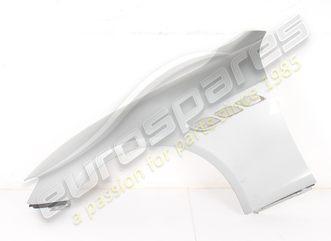 PARAFANGO SX USATO Maserati. NUMERO PARTE 673002040 (1)