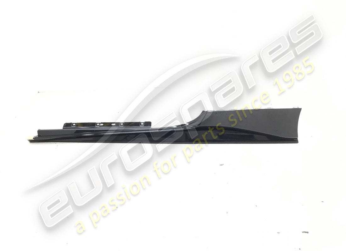 USATO Ferrari RIVESTIMENTO SOTTOPORTA SX . NUMERO PARTE 86612310 (1)