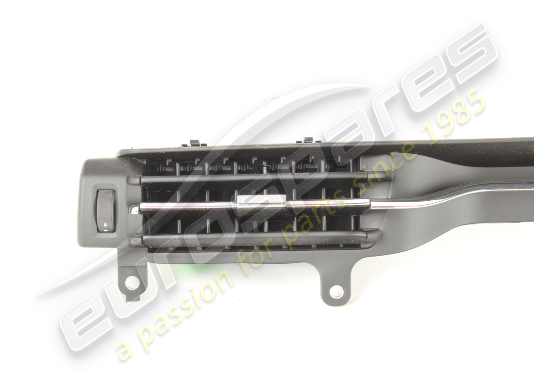 cruscotto lato passeggero usato maserati numero parte 670015427 (2)