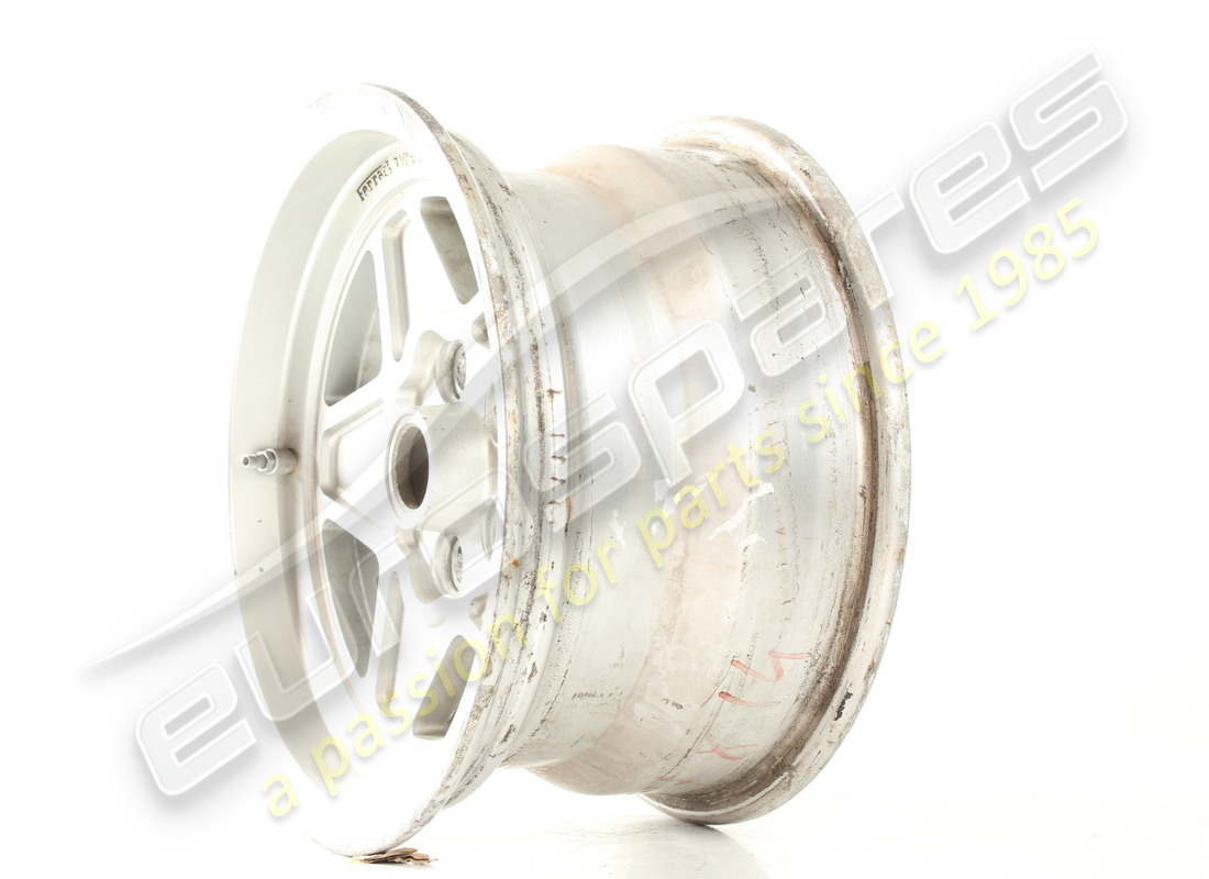 usata ferrari ruota da strada campagnolo 7.5x14. numero parte 108752 (2)