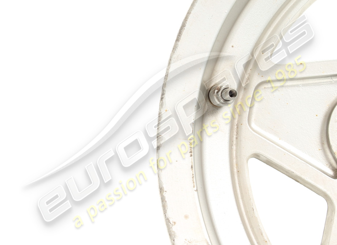 usata ferrari ruota da strada campagnolo 7.5x14. numero parte 108752 (4)