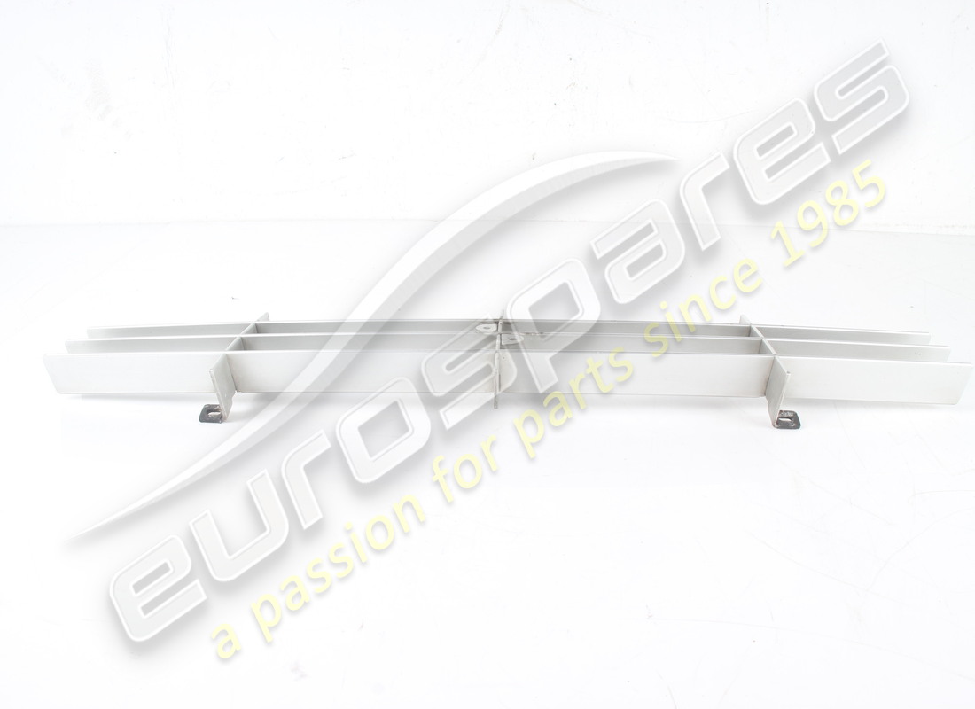 USATA FERRARI GRIGLIA DEL PANNELLO INFERIORE. NUMERO PARTE 61736800 (3) usata ferrari griglia del pannello inferiore. numero parte 61736800 (3)