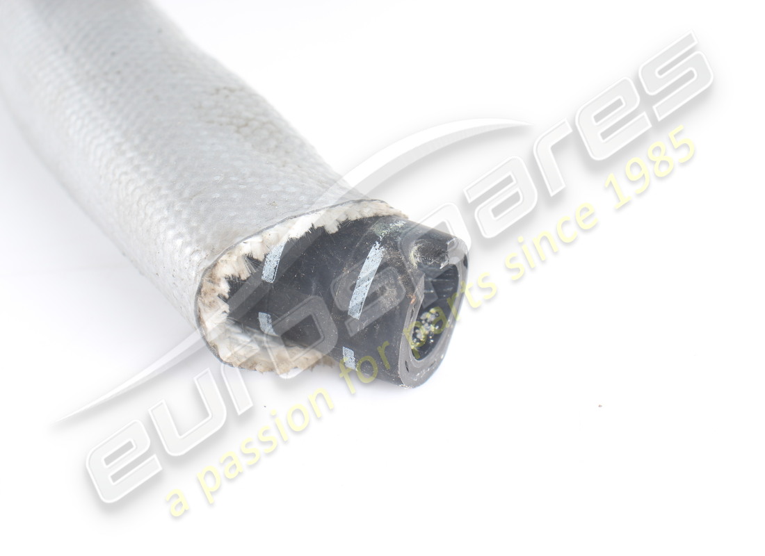 tubo di connessione inferiore ferrari usato. numero parte 336395 (3)