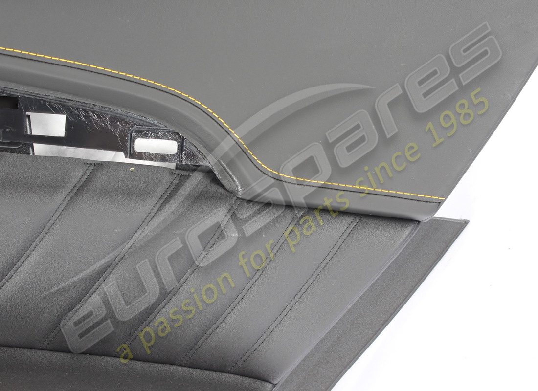 pannello porta posteriore destro usato maserati. numero parte 670225938 (2)
