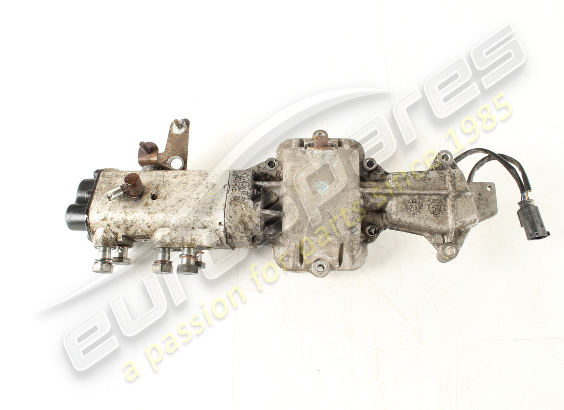 ATTUATORE Maserati USATO CON COPERCHIO. NUMERO PARTE 183064 (1)