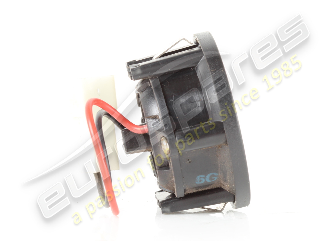 LAMPADA DEL VANO PORTAOGGETTI USATA FERRARI. NUMERO PARTE 60743100 (3) lampada del vano portaoggetti usata ferrari. numero parte 60743100 (3)