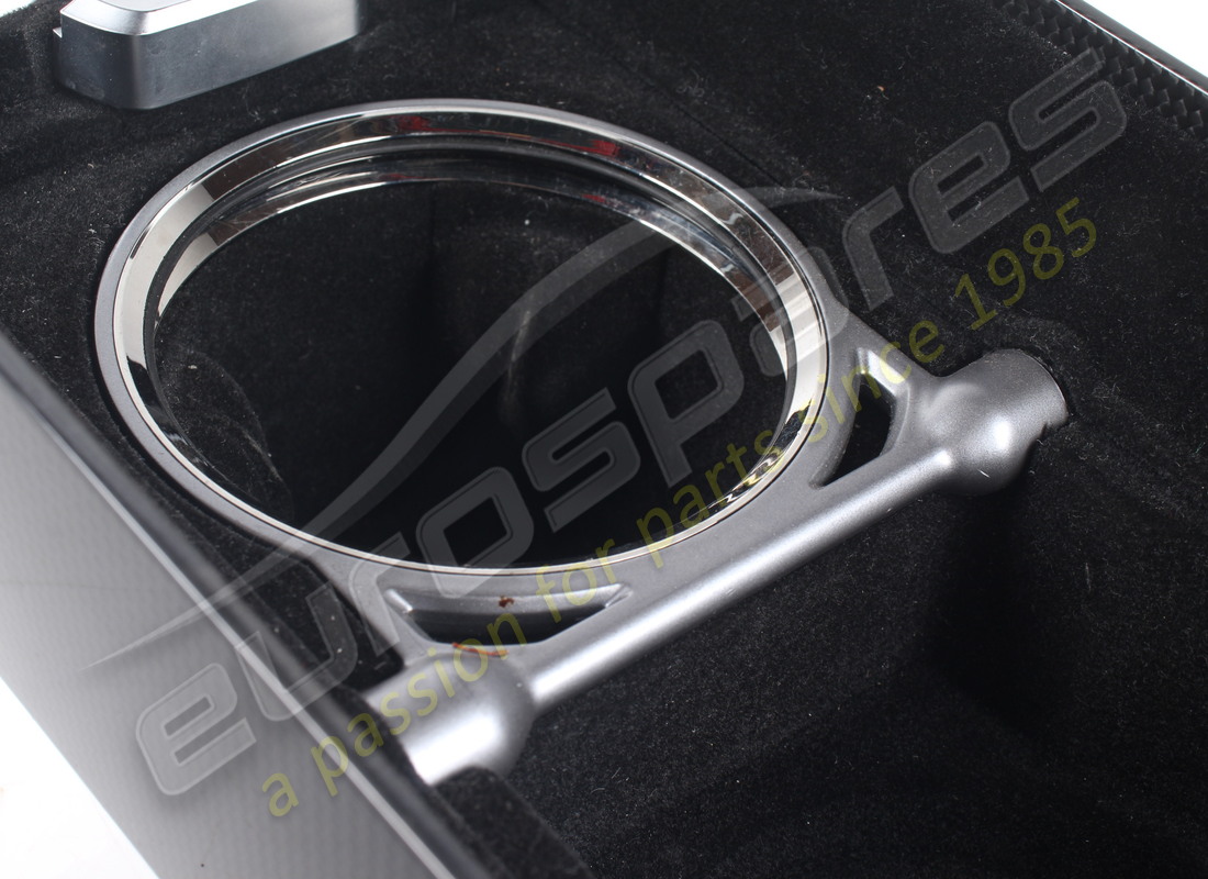 CONTENITORE ANTERIORE USATO FERRARI. NUMERO PARTE 88042500 (11) contenitore anteriore usato ferrari. numero parte 88042500 (11)