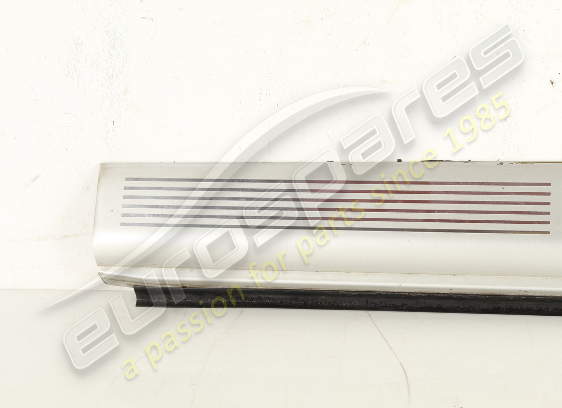 usato maserati modanatura sottoporta sx. numero parte 386100313 (2)