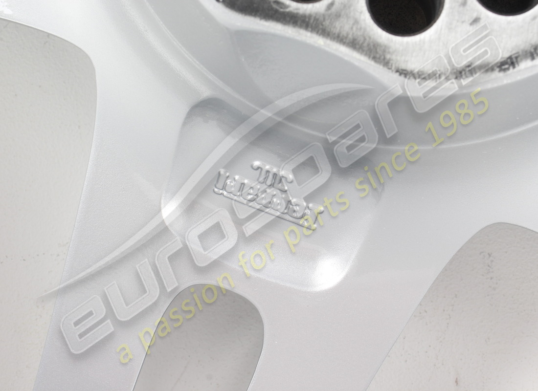 CERCHIO RUOTA ANTERIORE FERRARI RICONDIZIONATO. NUMERO PARTE 192918 (5) cerchio ruota anteriore ferrari ricondizionato. numero parte 192918 (5)