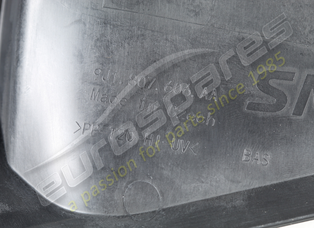 NUOVA GUIDA DELL'ARIA PORSCHE. NUMERO PARTE 9J1807606AA (3) nuova guida dell'aria porsche. numero parte 9j1807606aa (3)