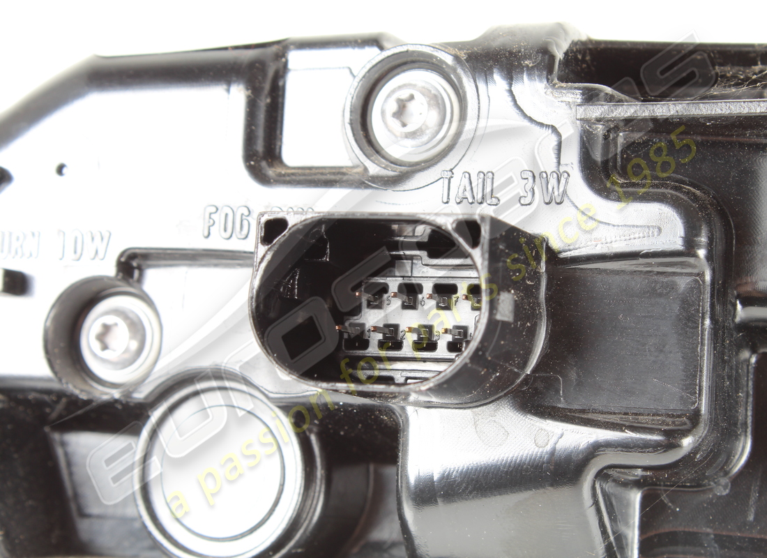 usato ferrari fanale posteriore dx. numero parte 960504 (6)