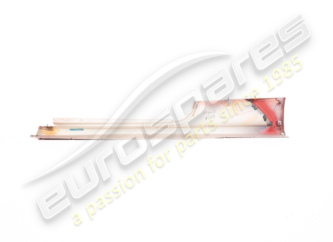 rivestimento sottoporta dx usato ferrari. numero parte 69831610 (2)