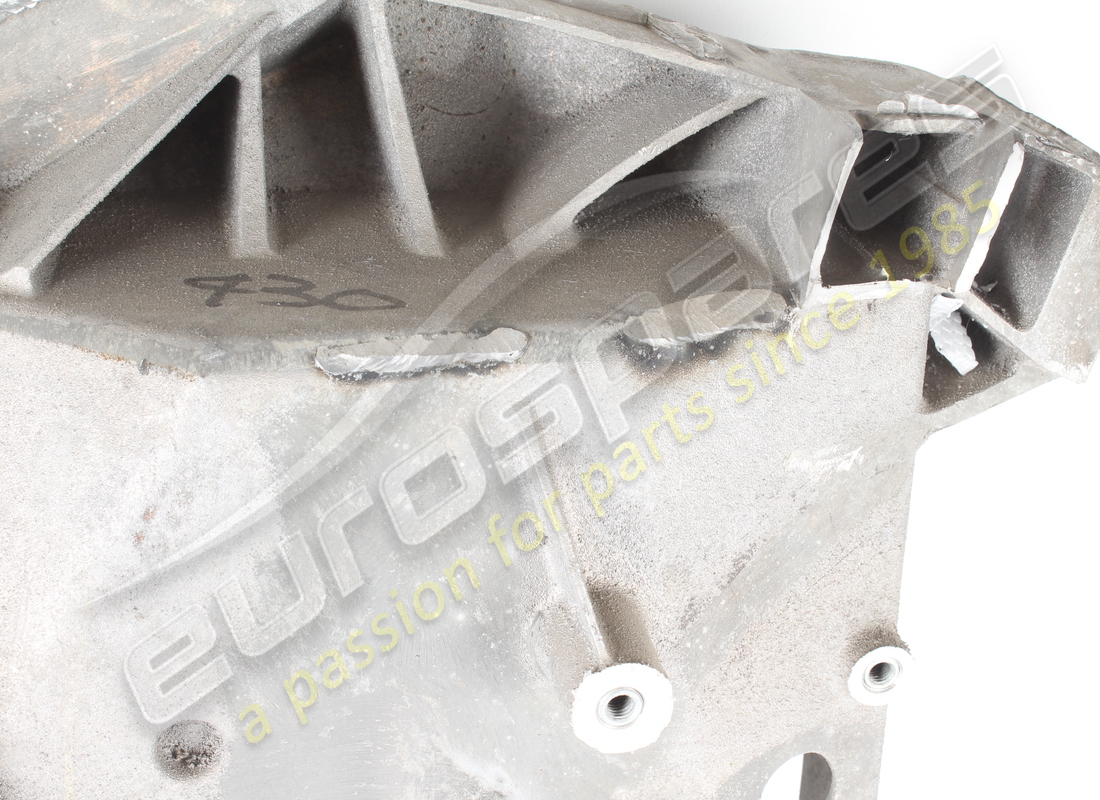 usato ferrari sprag laterale anteriore sx usato. numero parte 68885611 (3)
