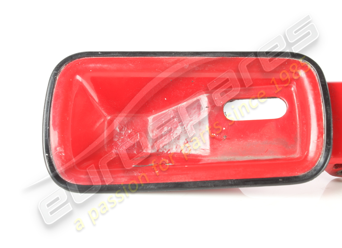 MANIGLIA ESTERNA PORTA SEDILE DESTRO USATA Ferrari. NUMERO PARTE 62408000 (1)