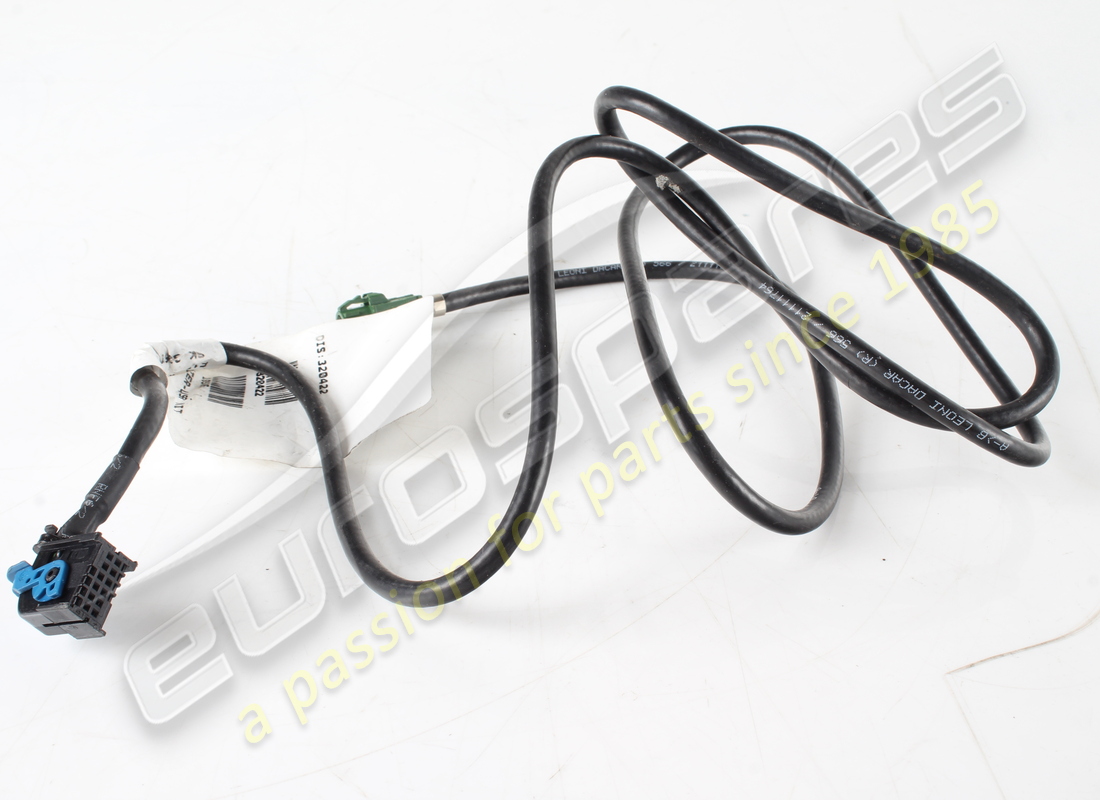 Cavo splitter-presa USB-NIT usato Ferrari. Numero parte 320422 (1)