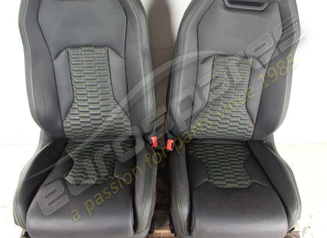 set di sedili completo usato eurospares urus. numero parte eap1227394 (6)