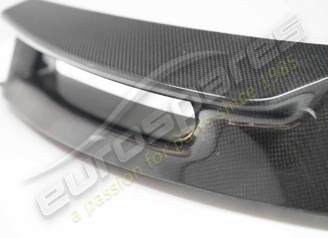 rivestimento fiancata posteriore sx completo usato ferrari. numero parte 901766 (3)