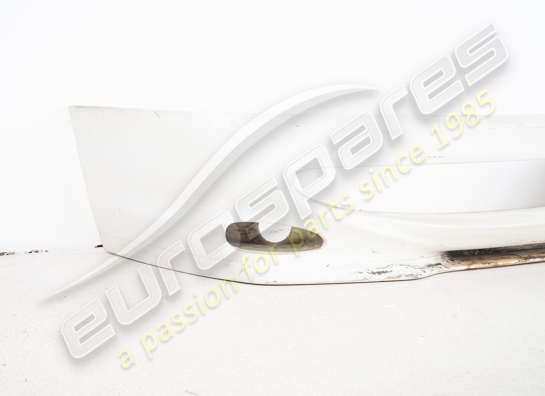 nuovo paraurti anteriore ferrari. numero parte 65047110 (3)