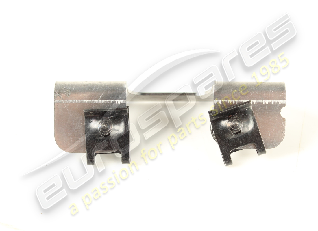 PARENTESI Porsche USATA. NUMERO PARTE 69157200 (1)
