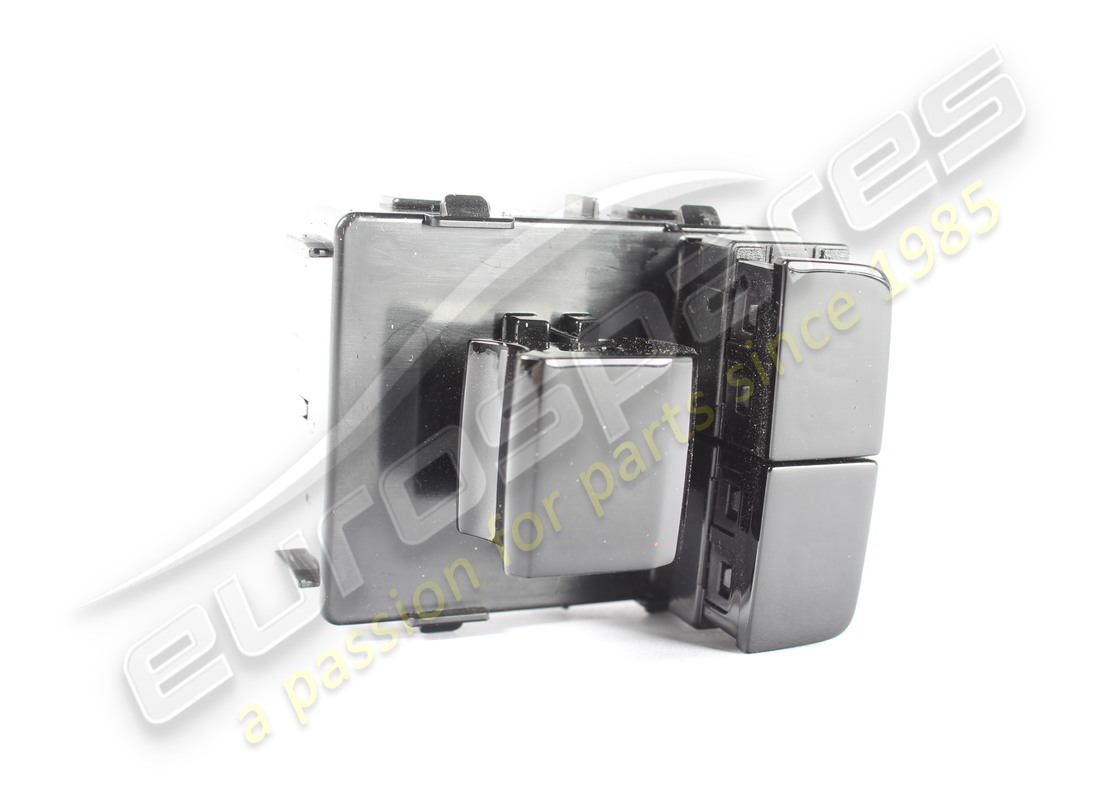 INTERRUTTORE ALZACRISTALLO POSTERIORE DESTRO USATO Maserati NUMERO PARTE 670272106 (1)