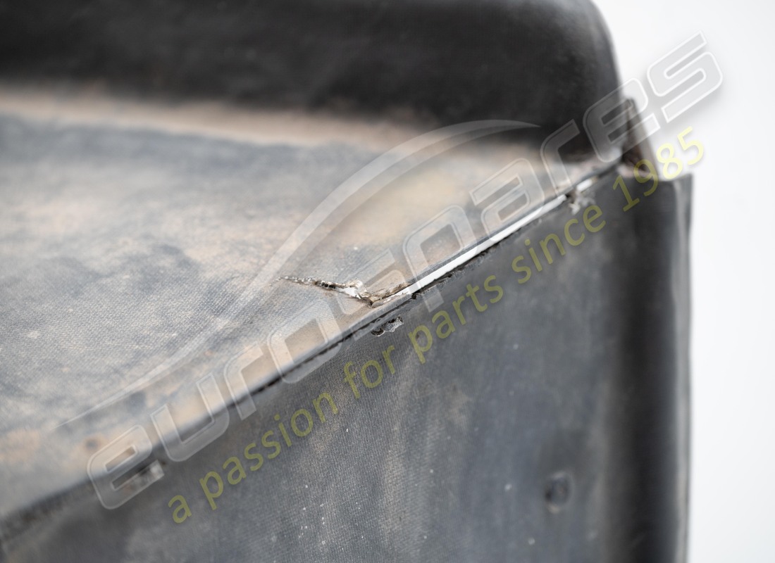 usata ferrari presa aria dx. numero parte 62097900a (2)