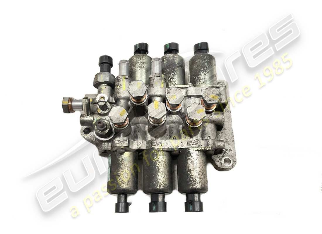 BLOCCO VALVOLE Lamborghini USATO NUMERO PARTE 086325181B (1)