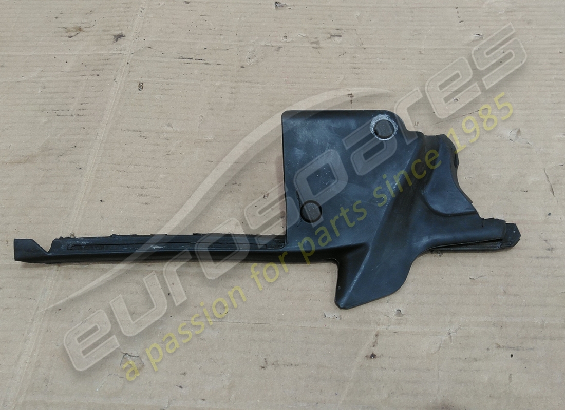 MODANATURA Aston Martin USATA, RIVESTIMENTO PORTIERA ANTERIORE, DESTRA . NUMERO PARTE 6G33C20920BC (1)
