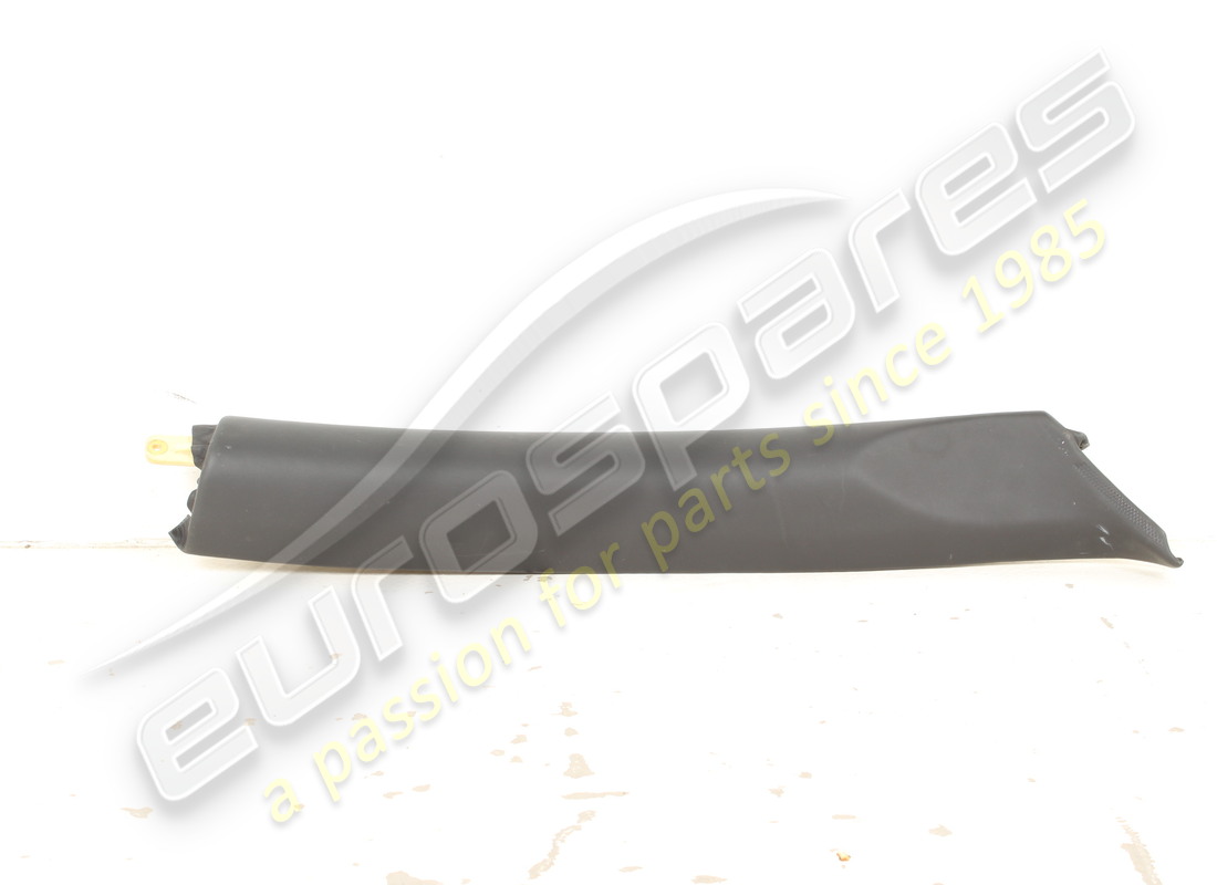 USATO Ferrari RHD RH TRIM . NUMERO PARTE 68291500 (1)