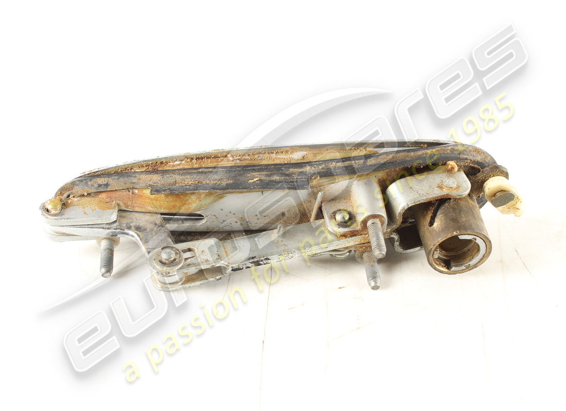 used ferrari rh ext door handle matt finish. part number 2573075002 (4)