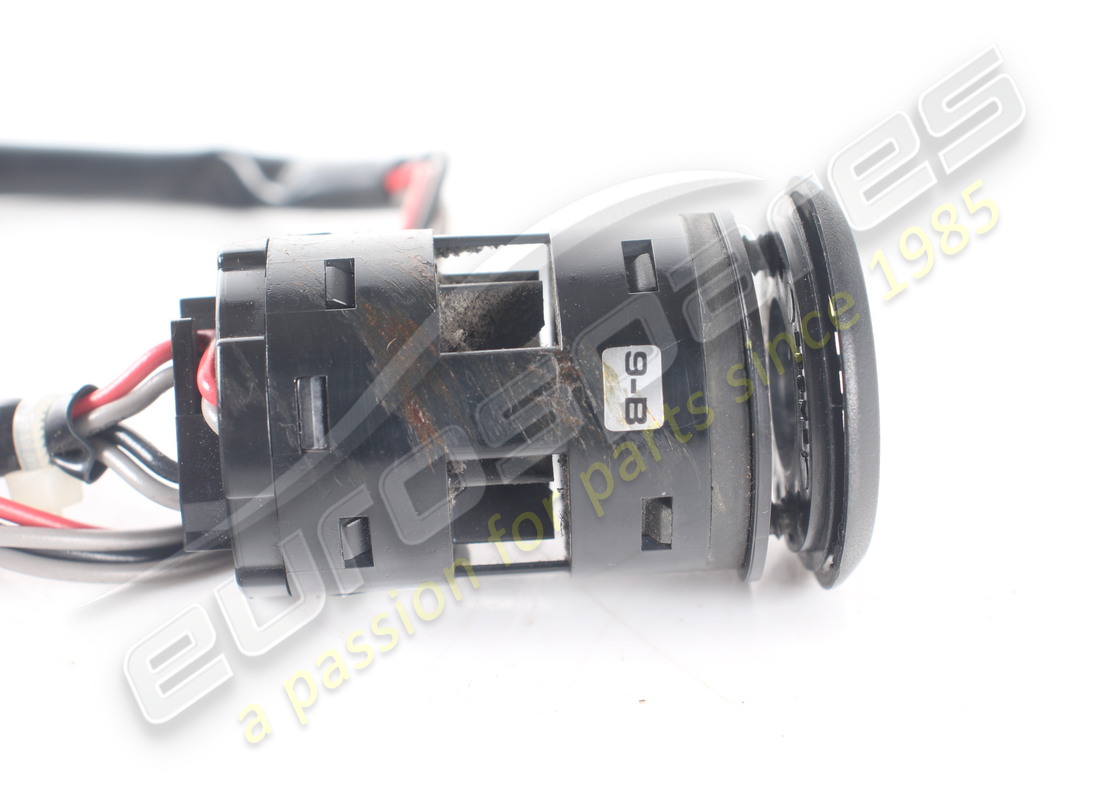 SENSORE DI TEMPERATURA ABITACOLO PASSEGGERI USATO MASERATI. NUMERO PARTE 385500199 (3) sensore di temperatura abitacolo passeggeri usato maserati. numero parte 385500199 (3)