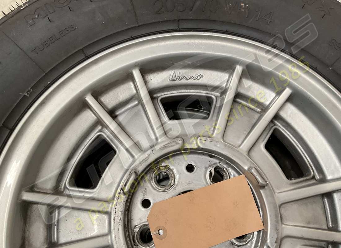 ruota ferrari usata. numero parte 104920 (2)